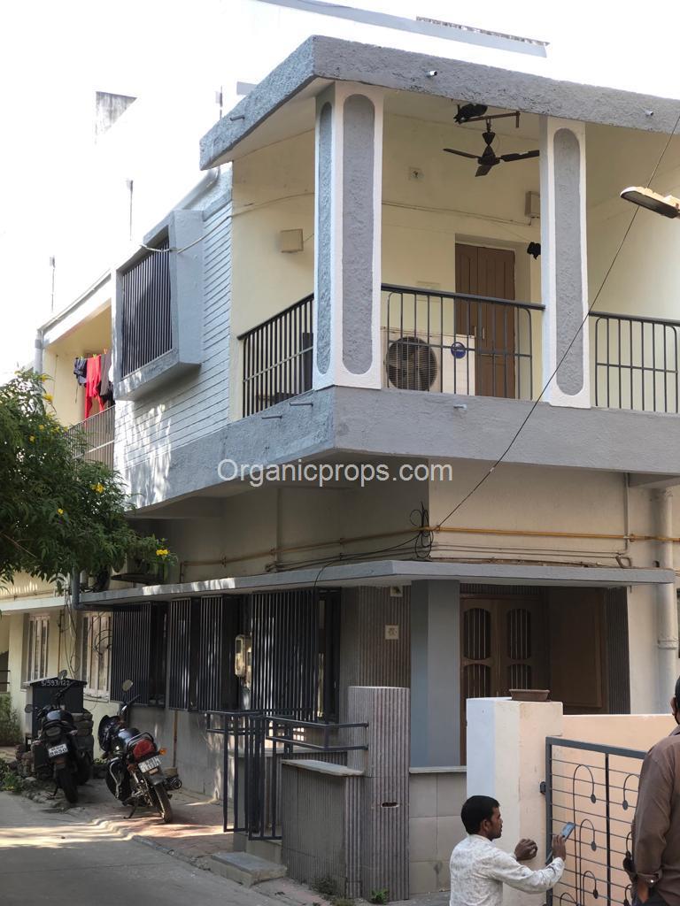 4 bhk bunglow for sale Nr Sahjanand College